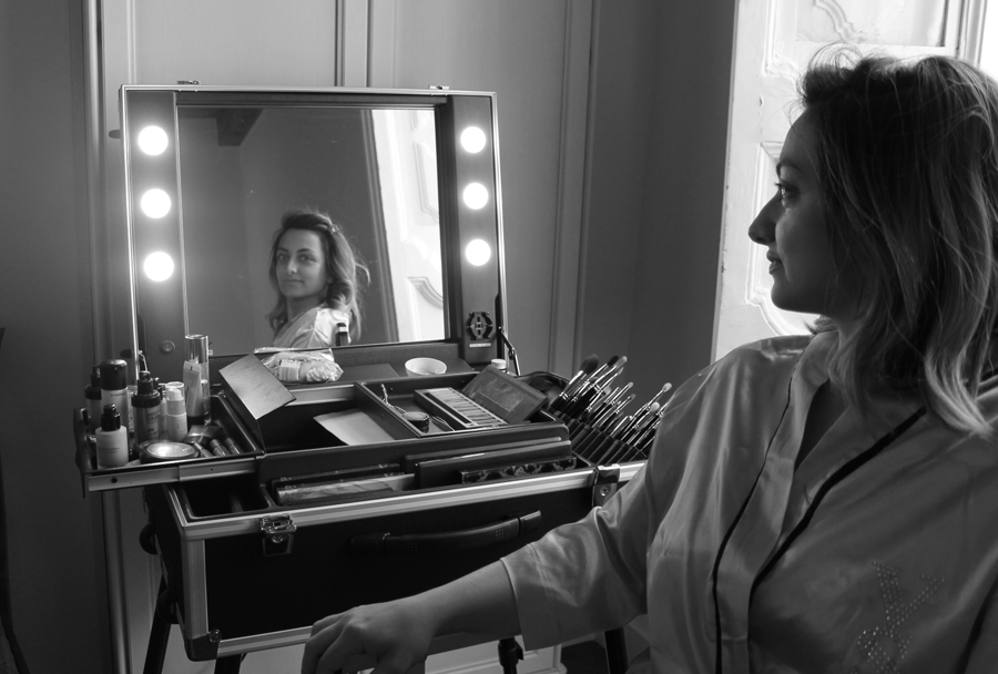 why get a makeup station with light
