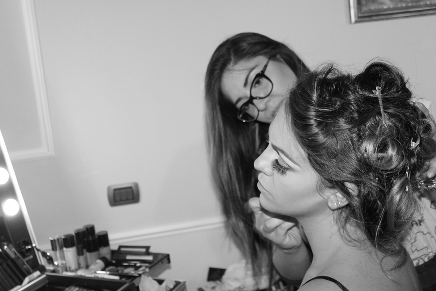 why get a good makeup station with lights