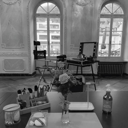 Cantoni director chair with headrest and make up case in a MUA studio